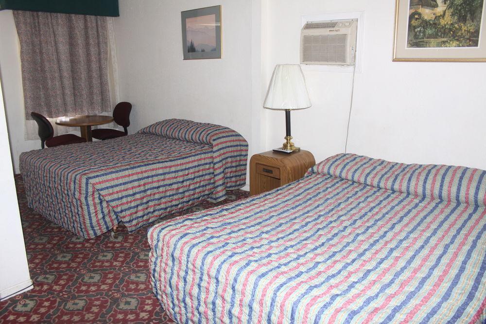 Riverside Motel Helper Exterior photo